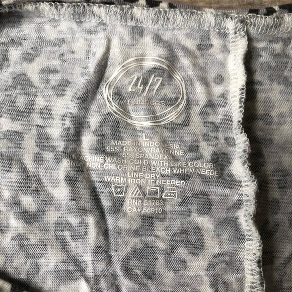 24/7 Maurice’s top - Picture 3 of 3